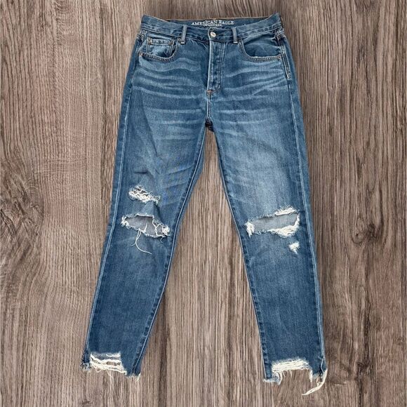 American Eagle Outfitters Hi-Rise Girlfriend Blue Distressed Jeans - Picture 1 of 10